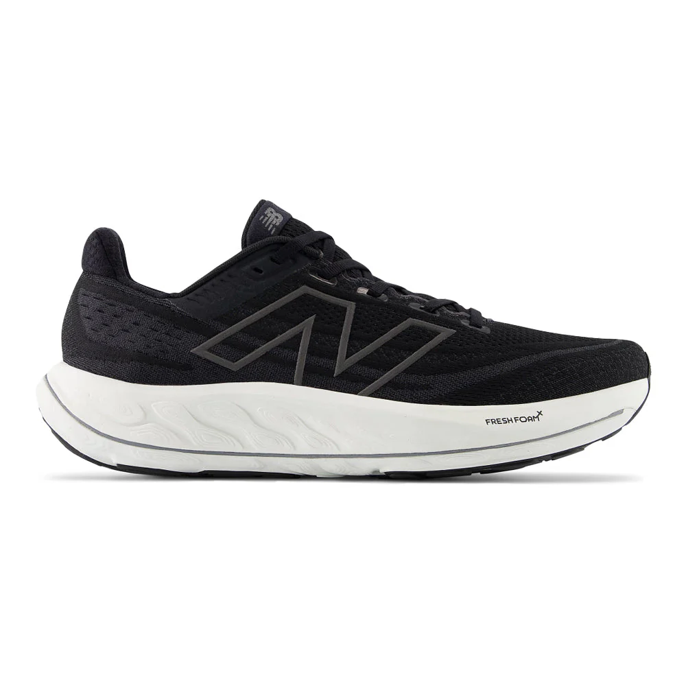 Men's New Balance Fresh Foam Vongo v6, Black/White, 11 D Medium