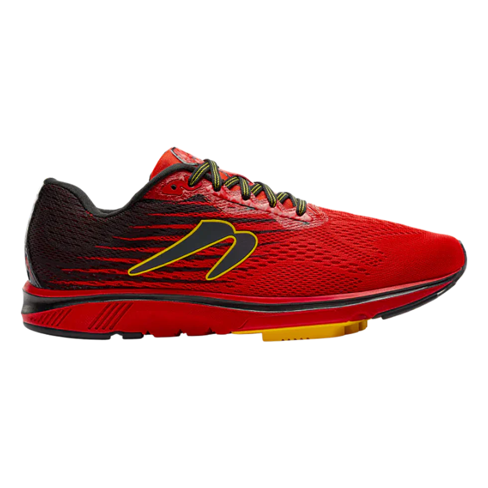 Men's Newton Running Motion 12, Red/Black, 6 D Medium
