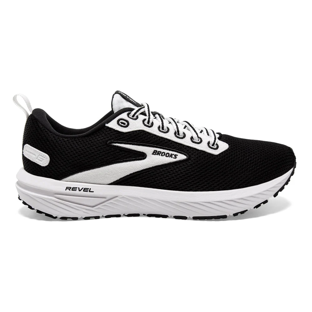 Women's Brooks Revel 6, Black/White, 5.5 B Medium