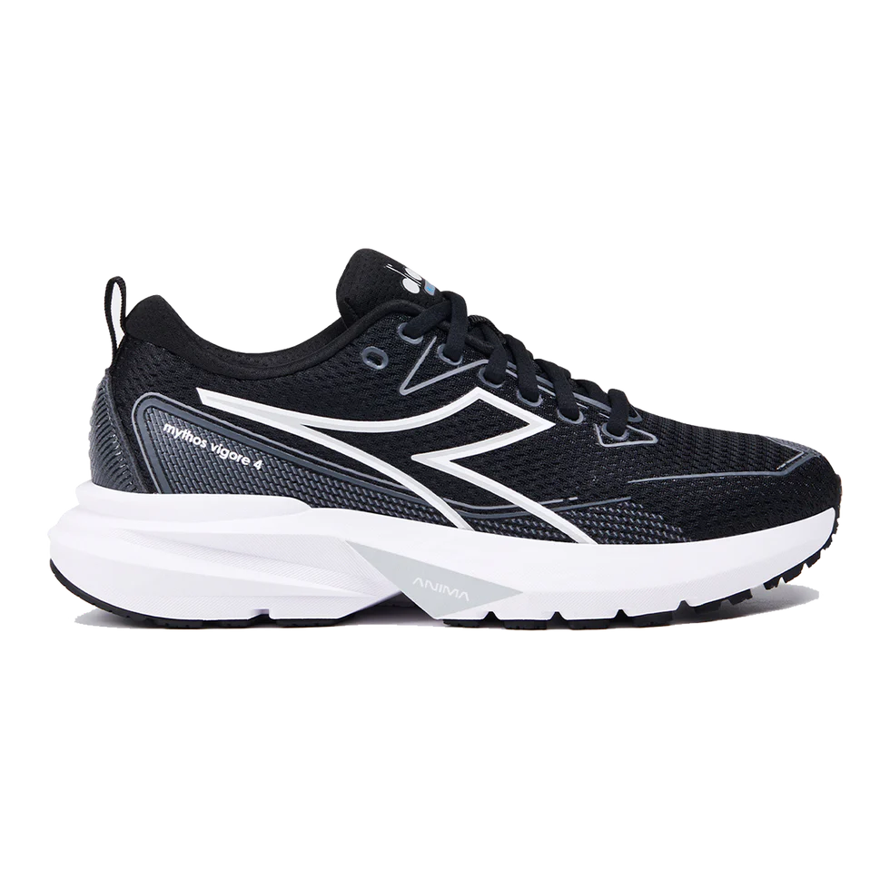 Women's Diadora Mythos Blushield Vigore 4, Black/White