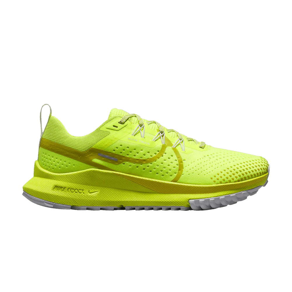 Women's Nike Pegasus Trail 4, Volt/Bright Cactus-Black, 7 B Medium