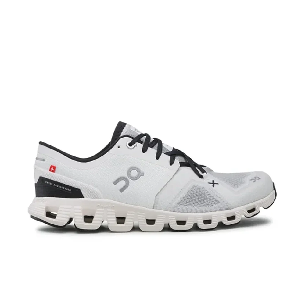 Women's On Cloud X 3, White/Black, 6.5 B Medium
