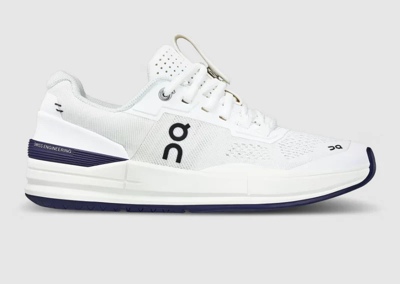 Women's On The Roger Pro, White/Acai, 7 B Medium