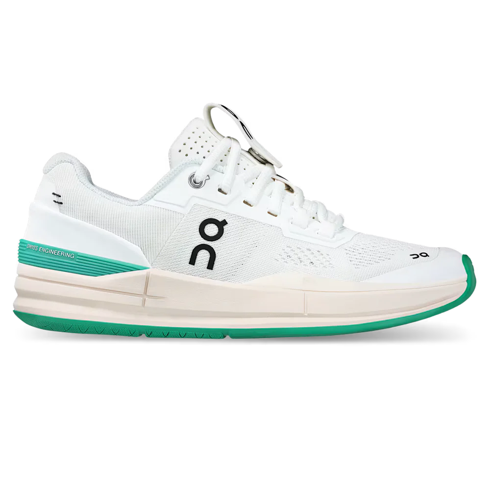 Women's On The Roger Pro, White/Green, 9.5 B Medium