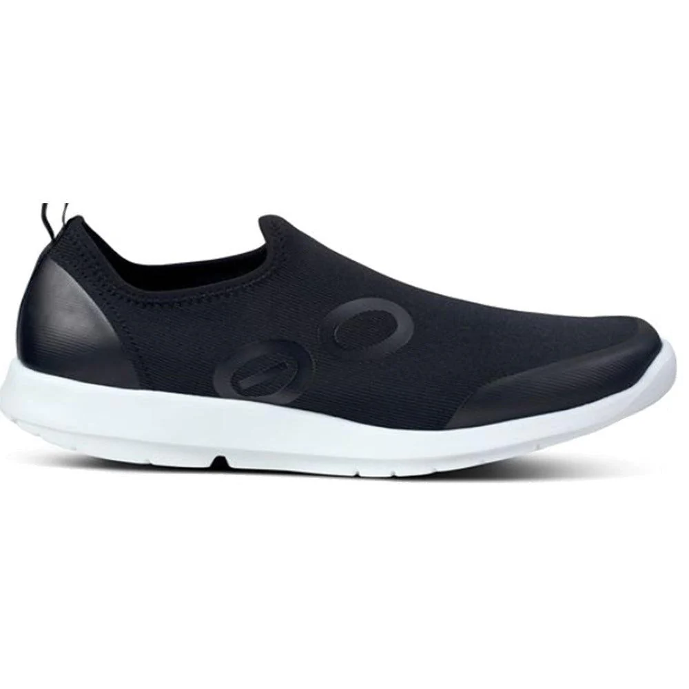 Women's OOFOS OOmg Sport Shoe, White/Black, 7.5  Medium